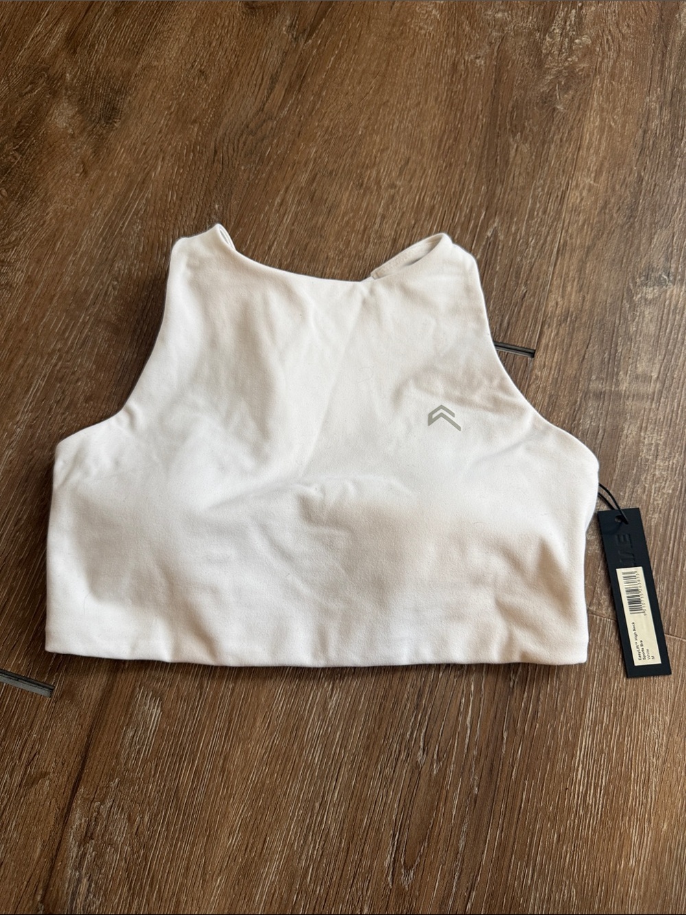 NWT Oner Neck White Women's Crop